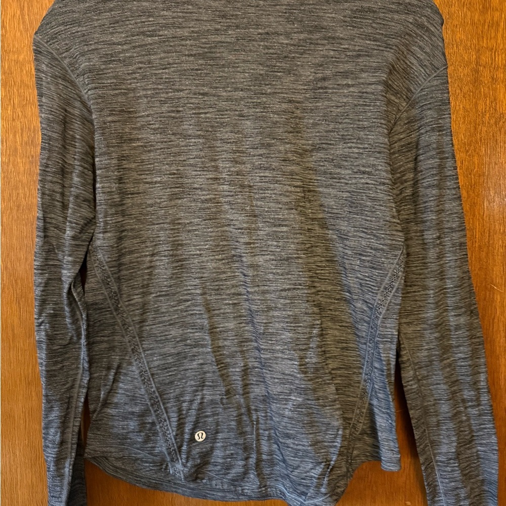 Lululemon Athletica Charcoal Long Sleeve Top